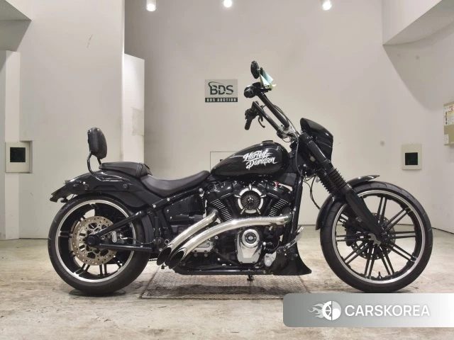 Проданный Harley-Davidson Softail Breakout FXBRS1868 2020 из Японии, фото 2