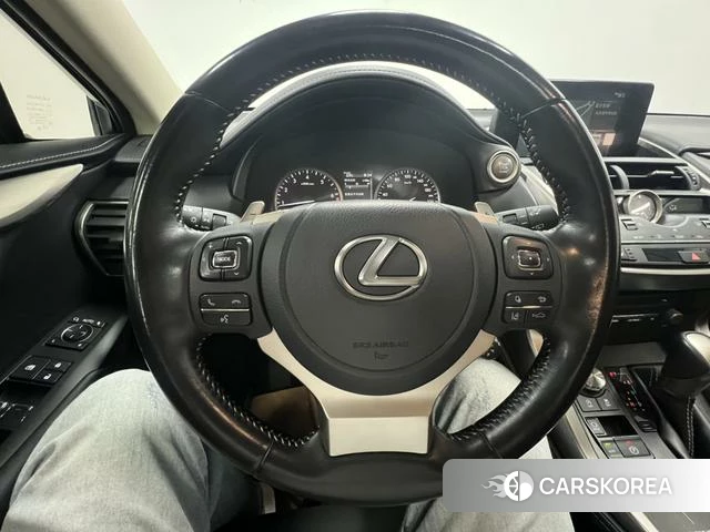 Lexus NX id 4277219 из Китая 17