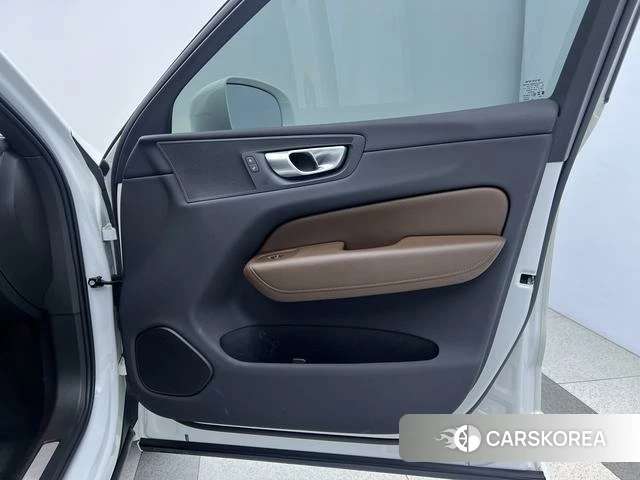 Volvo XC60 id 4209115 из Китая 17