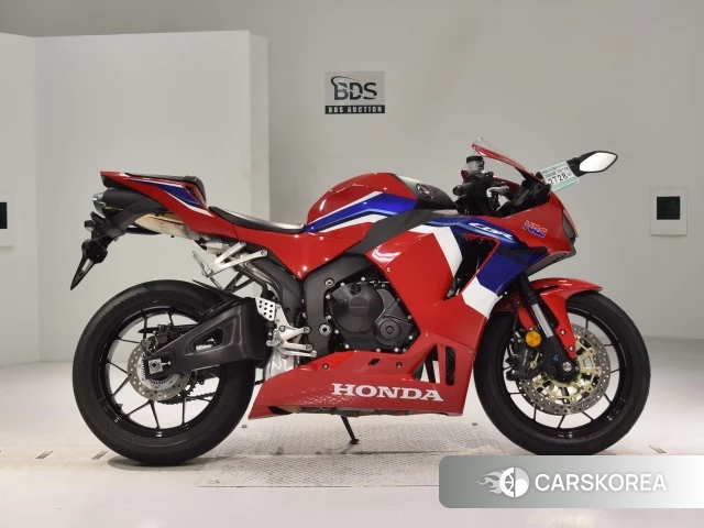 Проданный Honda CBR600RR 2022 из Японии, фото 2