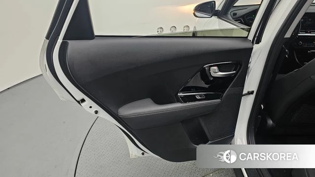 Kia The New Niro id 4268352 из Кореи 17