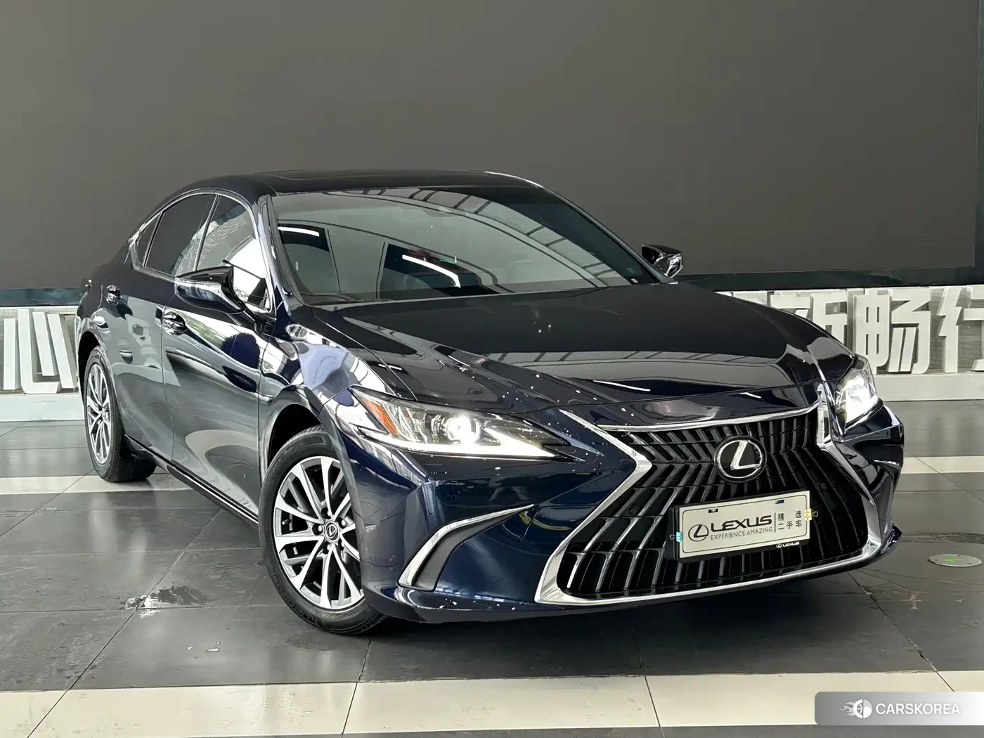 Lexus ES id 4659710 из Китая 17
