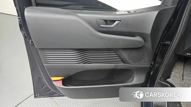 Hyundai Staria id 4893373 из Кореи 17