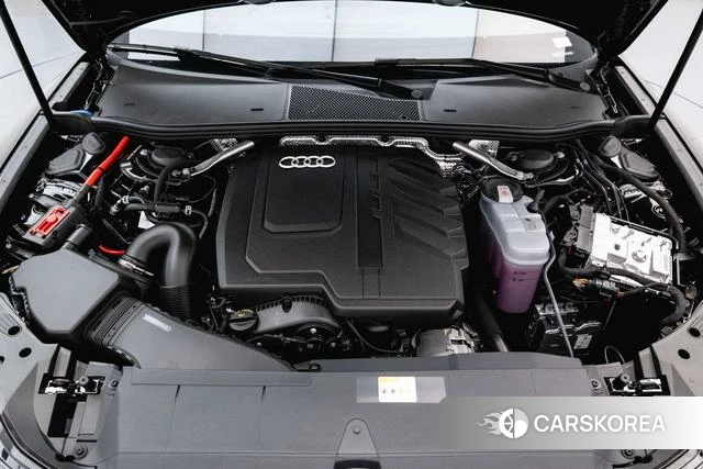 Audi A6L id 4300996 из Китая 17
