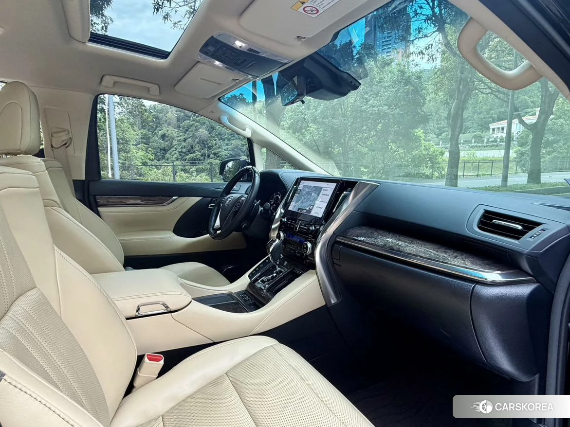 Toyota Elfa id 4499127 из Китая 17