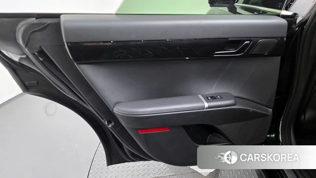 Hyundai Grandeur Hybrid (GN7) id 4354816 из Кореи 17
