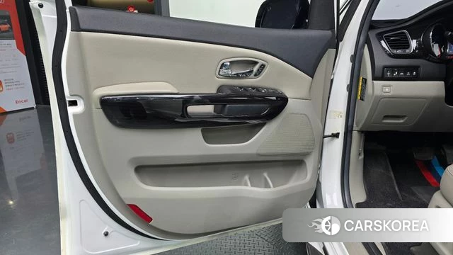 Kia The New Carnival id 4233072 из Кореи 17