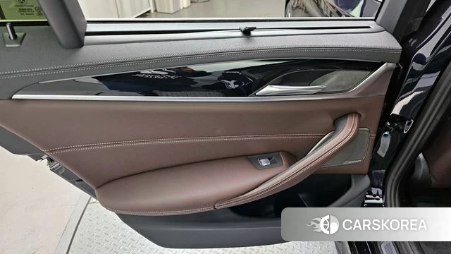 BMW 5 Series (G30) id 4360723 из Кореи 17