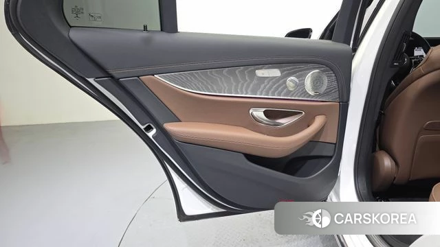 Mercedes-Benz E-Class W213 id 4506270 из Кореи 17