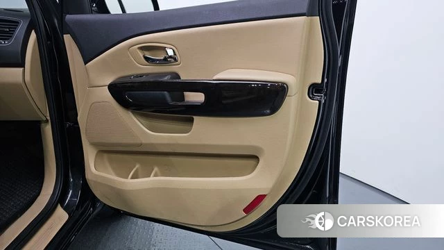 Kia The New Carnival id 4508216 из Кореи 17