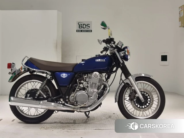 Проданный Yamaha SR400 2021 из Японии