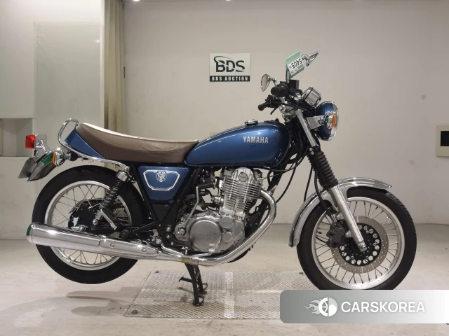 Проданный Yamaha SR400 id 4166404 из Японии