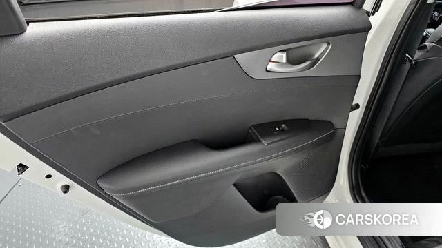 Kia Come New K3 id 4331391 из Кореи 17