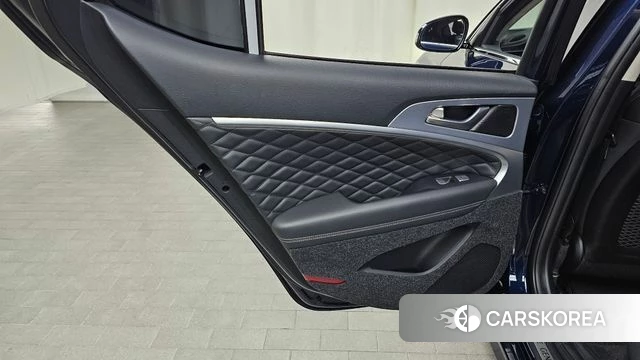 Genesis G70 id 4519626 из Кореи 17