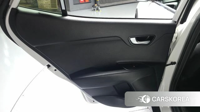Kia Stonic id 4672633 из Кореи 17