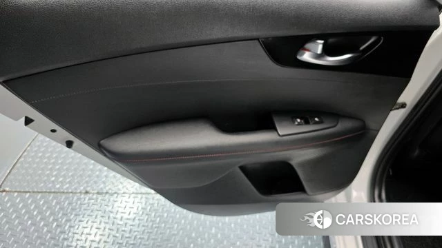 Kia Come New K3 id 4203368 из Кореи 17