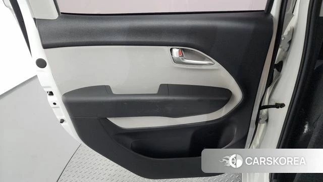 Kia The New Kia Ray id 4675118 из Кореи 17