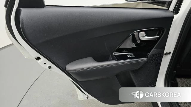 Kia Niro id 4351370 из Кореи 17