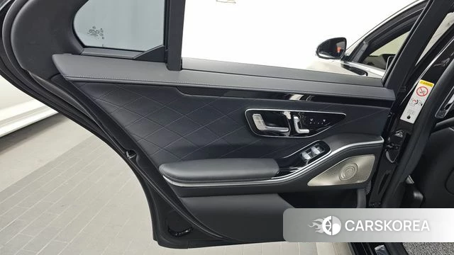 Mercedes-Benz S-Class W223 id 4666421 из Кореи 17