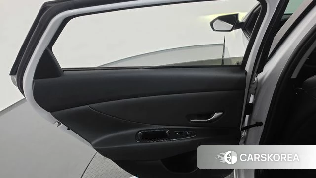 Hyundai Avante Hybrid (CN7) id 4693152 из Кореи 17