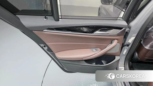 BMW 5 Series (G30) id 4506751 из Кореи 17
