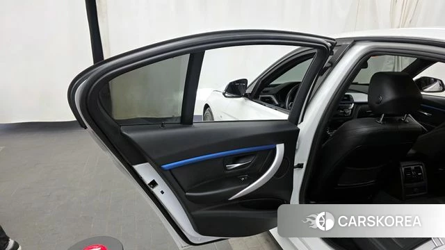 BMW 3 Series (F30) id 4225526 из Кореи 17