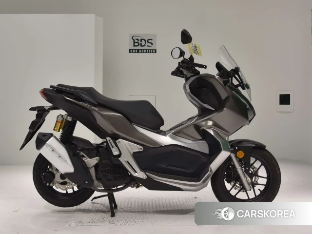 Проданный Honda ADV150 id 4177192 из Японии, фото 2