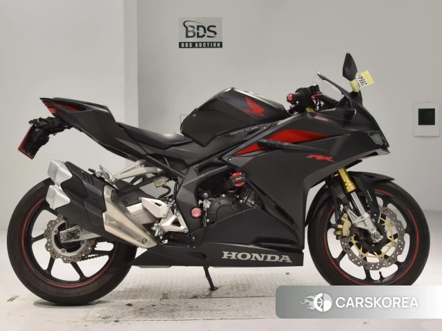 Проданный Honda CBR250RR ABS 2017 из Японии