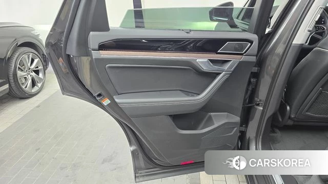 Volkswagen Touareg 3rd generation id 4474344 из Кореи 17