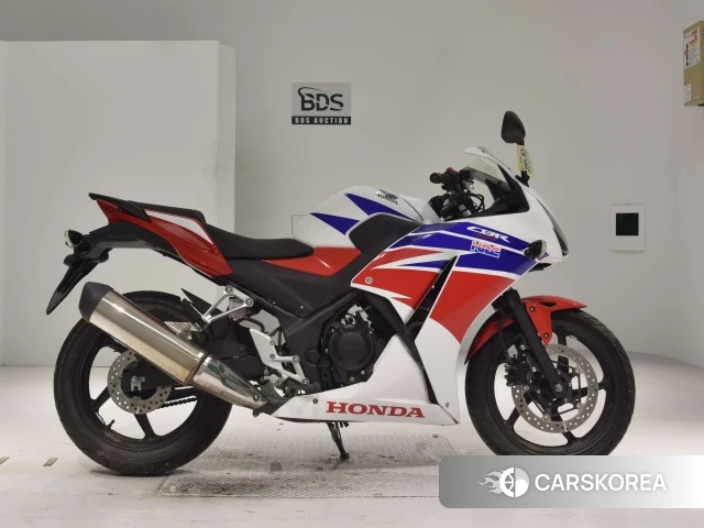Проданный Honda CBR250R 2015 из Японии