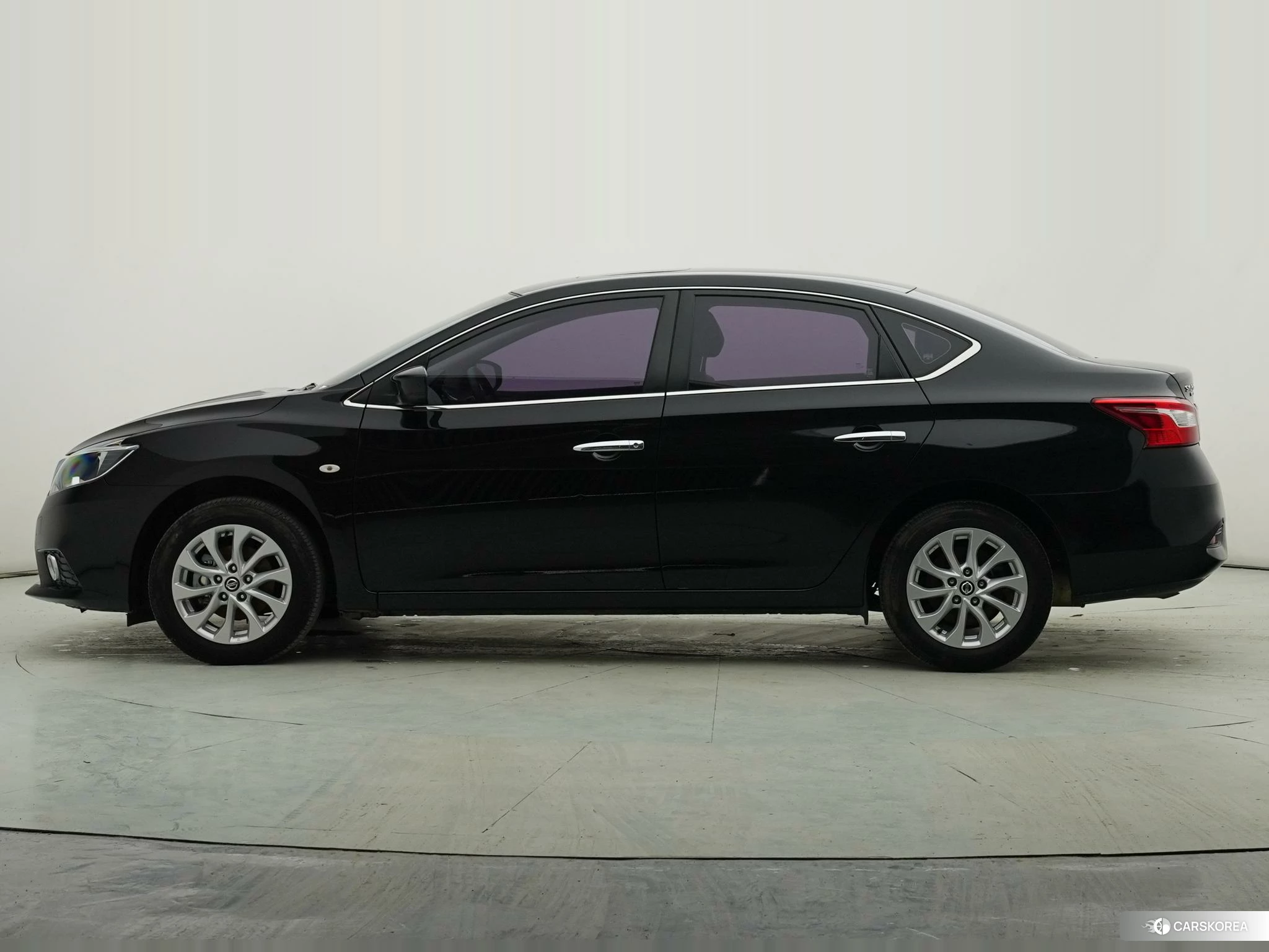 Nissan Xuan Yi id 4512461 из Китая 17