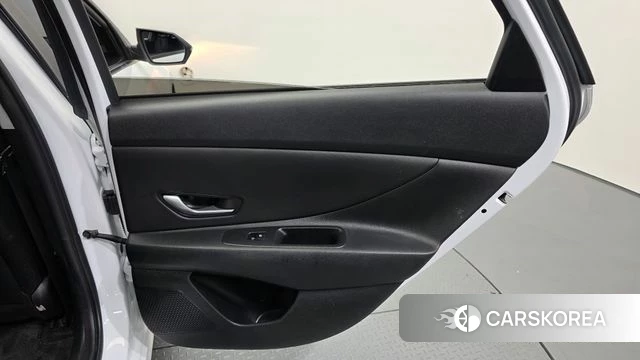 Hyundai Avante Hybrid (CN7) id 4293407 из Кореи 17