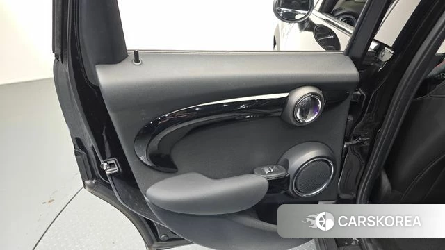 Mini Cooper S id 4794723 из Кореи 17