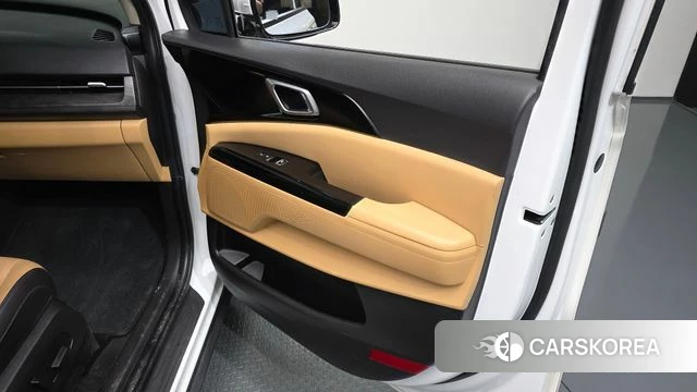 Kia Carnival 4th generation id 4230512 из Кореи 17