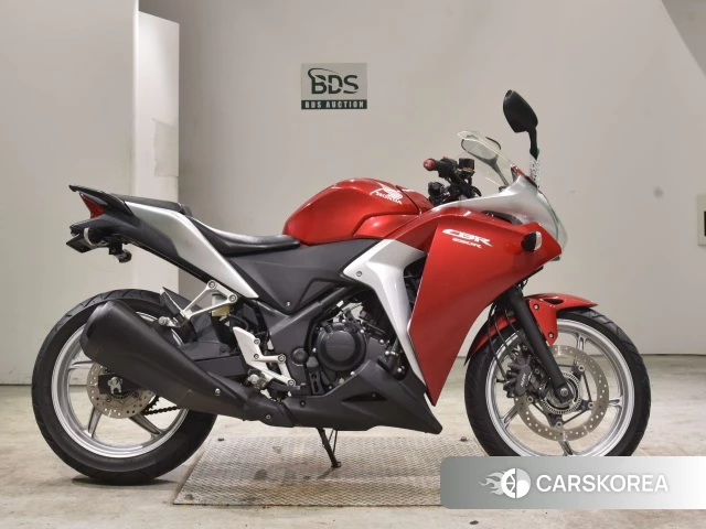Проданный Honda CBR250R ABS 2017 из Японии, фото 2