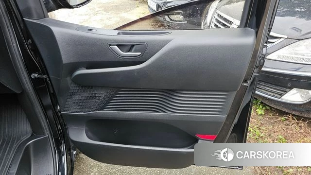 Hyundai Staria id 4757854 из Кореи 17