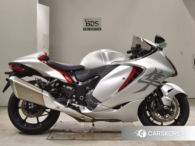 Проданный Suzuki GSX1300R HAYABUSA 2021 из Японии, фото 2