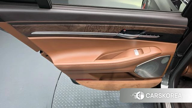 Genesis G90 id 4764001 из Кореи 17