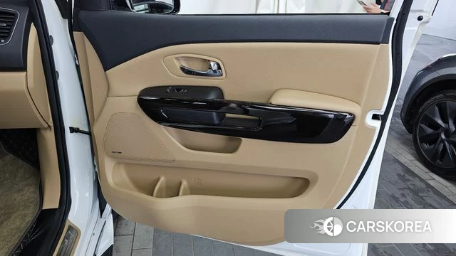 Kia The New Carnival id 4551653 из Кореи 17