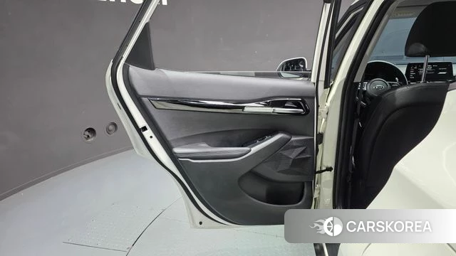 Kia Seltos id 4677339 из Кореи 17