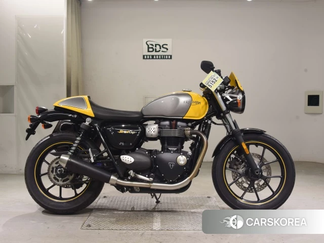 Проданный Triumph STREET CUP 900 2017 из Японии