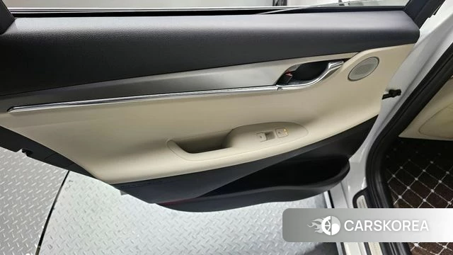 Hyundai The New Grandeur IG Hybrid id 4231277 из Кореи 17