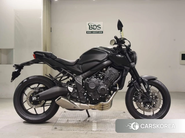 Проданный Honda CB650R 2023 из Японии