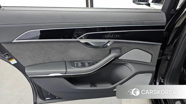Audi A8 (D5) id 4603907 из Кореи 17