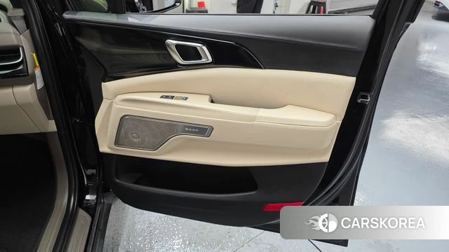Kia The New Carnival 4th Generation id 4565646 из Кореи 17