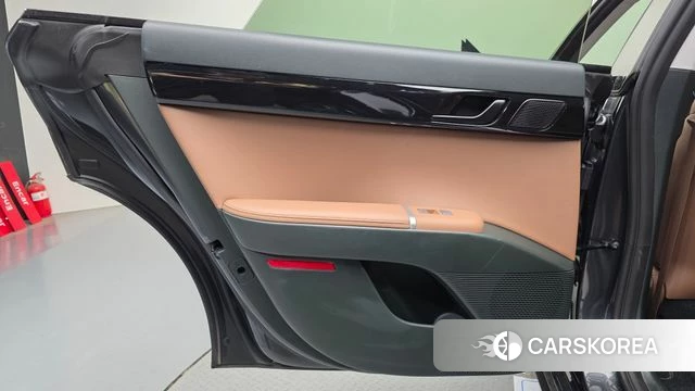 Hyundai Grandeur (GN7) id 4292454 из Кореи 17