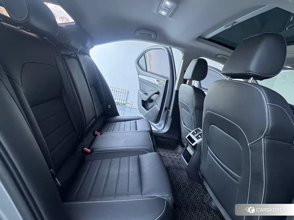 Skoda Superb id 4685929 из Китая 17