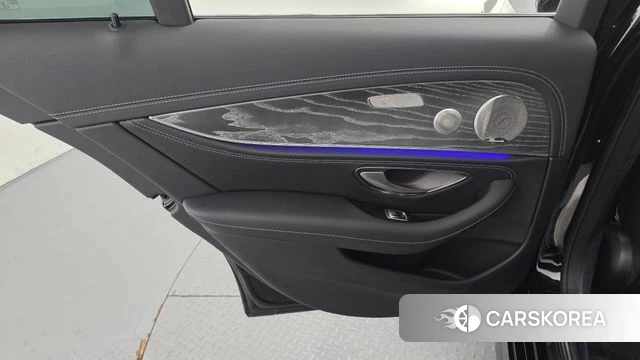Mercedes-Benz E-Class W213 id 4775178 из Кореи 17