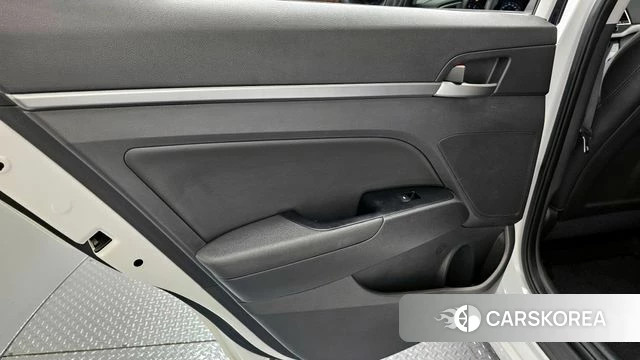 Hyundai Avante AD id 4318205 из Кореи 17