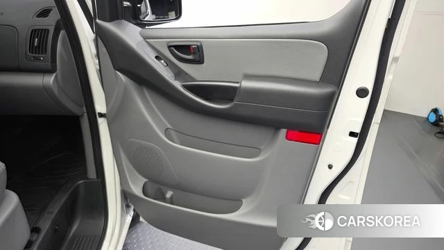 Hyundai The New Grand Starex id 4642136 из Кореи 17